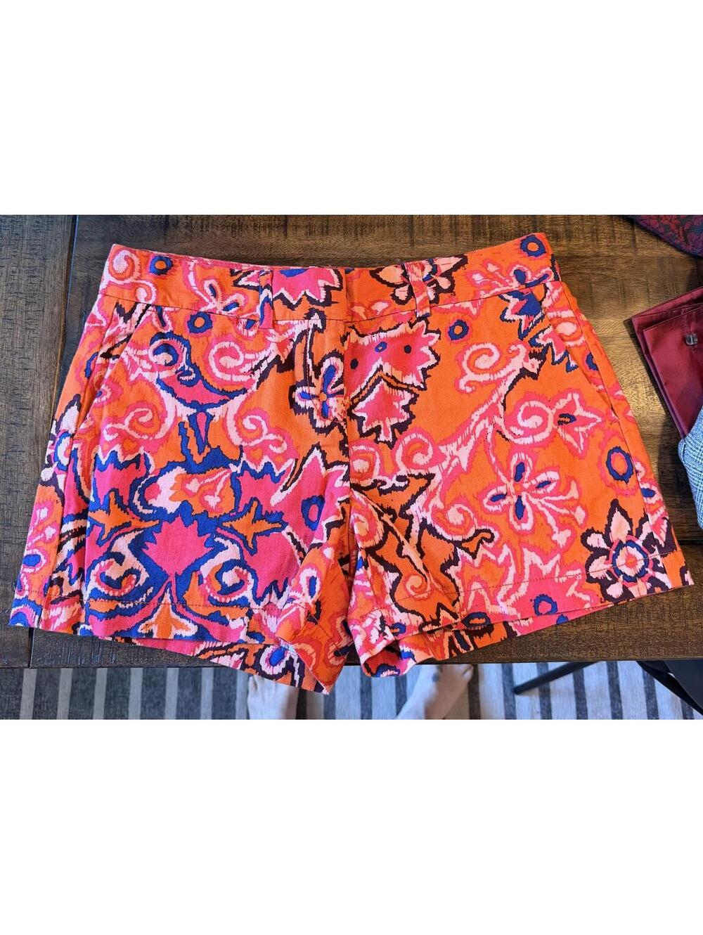 Ann Taylor Loft cargo shorts size 2